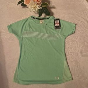 NWT Under Armour Run Shirt Size XS Cool Switch 100% Polyester MSRP $39.99